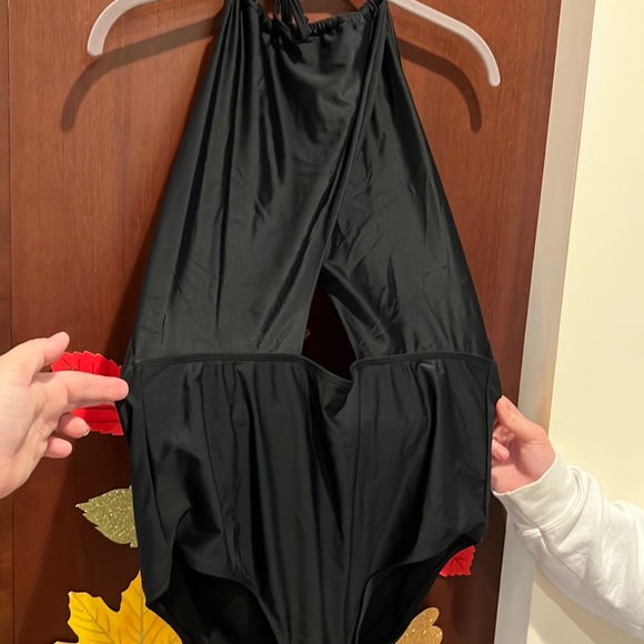 NWT 3 women’s XXL swimsuits ($75 total is for ALL 3) - Picture 2 of 13